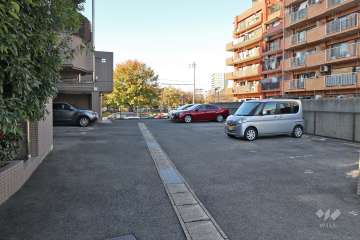 敷地内駐車場(屋外平面式)