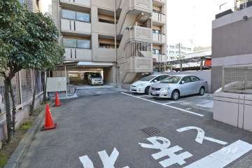 敷地内駐車場(屋外平面式)