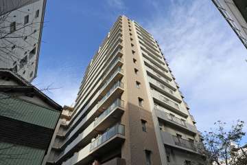 リーデンススクエア金山ウエストの外観（南東側から）