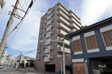 ローレルコート八熊の外観（南西側から）
