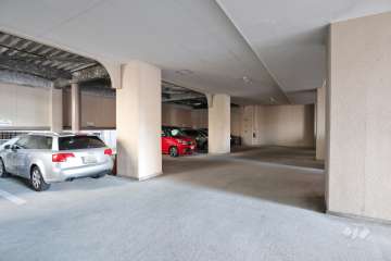 敷地内駐車場（屋内平面式）