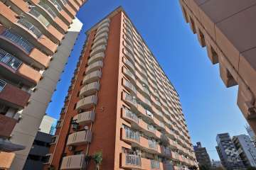 シティコーポ尾頭橋5号館の外観（南西側から）