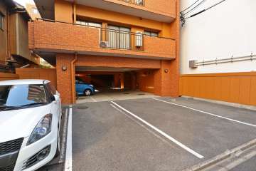敷地内駐車場(屋外平面式、屋内平面式)