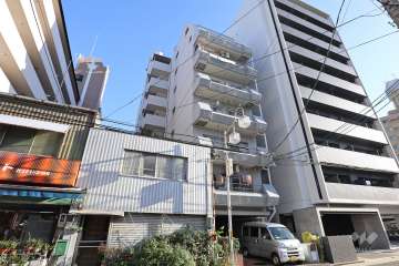 パレス尾頭橋の外観（北西側から）