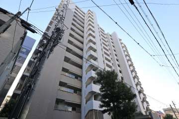 プラウド金山の外観（北東側から）