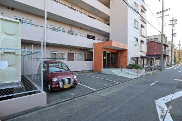 敷地内駐車場（屋外平面式）