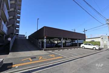 敷地内駐車場（屋外平面式・屋内平面式）