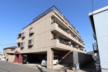 ラビデンス伏屋の外観（南西側から）