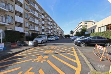 敷地内駐車場（屋外平面式）