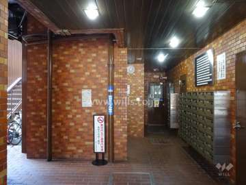 エントランスホール