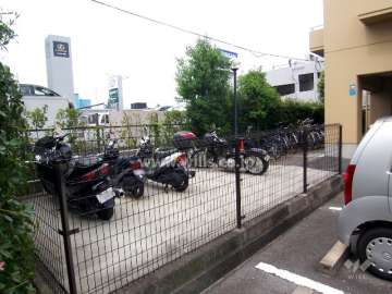 バイク置き場