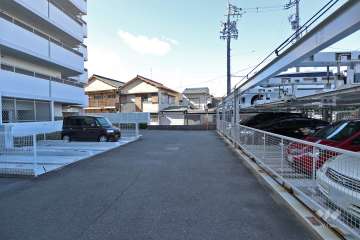 敷地内駐車場（屋外機械式）