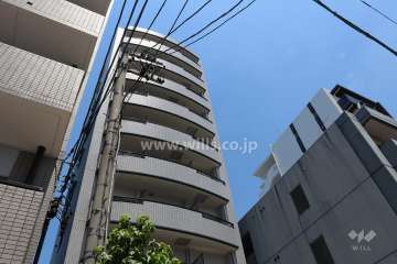 ライオンズマンション亀島の外観（南西側から）