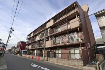 メゾン烏森の外観(南東側から)