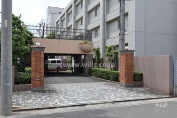 駐車場入り口