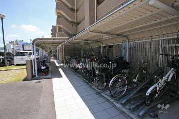 駐輪場（屋根付き）