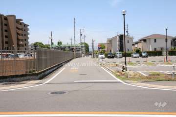 敷地北側の前面道路