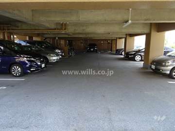 敷地内平面式駐車場