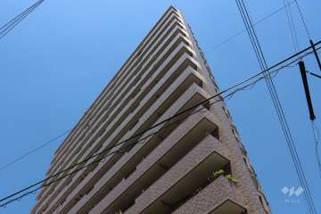 宝マンショングランスクエア名駅の外観(南側から)