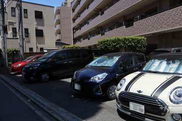 敷地内駐車場（屋外平面式）