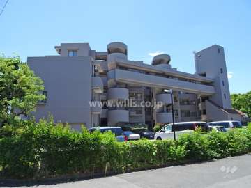 東急ドエルアルス津雲台の外観(北側から)