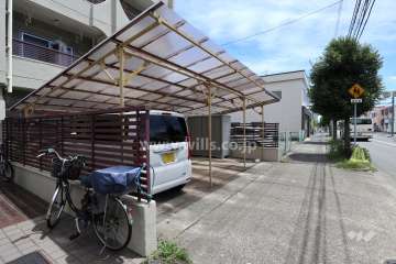 敷地内駐車場（屋外平面式）