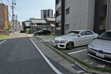 敷地内駐車場(屋外平面式)