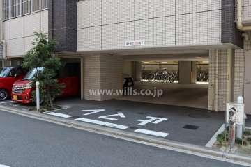 駐車場出入口・敷地内駐車場（屋内平面式）