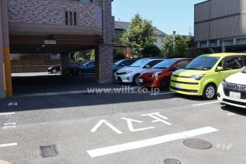 敷地内駐車場（屋外平面式・屋内平面式）