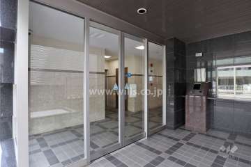 エントランスホール