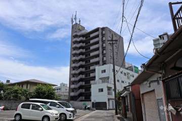 グランコート中村公園の外観（北西側から）