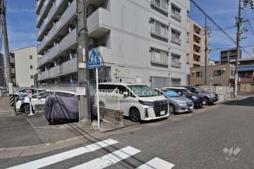 敷地内駐車場(屋外平面式)