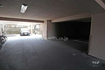 敷地内駐車場（屋内平面式、屋外平面式）