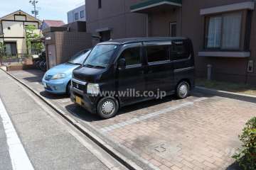 敷地内駐車場（屋外平面式）