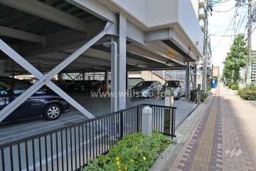 敷地内駐車場（自走式）