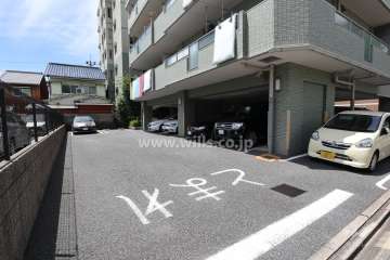 駐車場入口・敷地内駐車場（屋外平面式・屋内平面式）