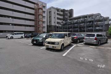 敷地内駐車場(屋外平面式)