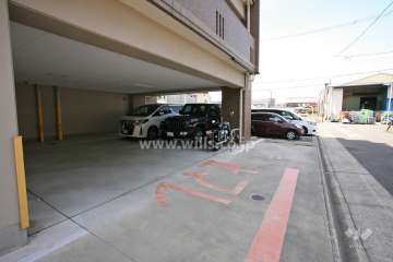 敷地内駐車場（屋内平面式）