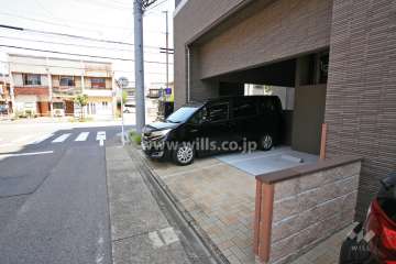 敷地内駐車場（屋外平面式）
