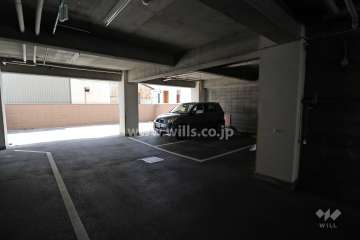 敷地内駐車場（屋内平面式）