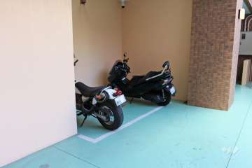 バイク置き場
