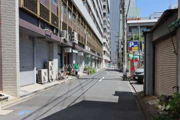 敷地東側の前面道路