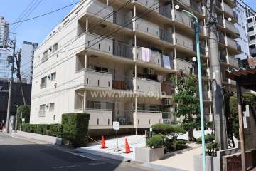 納屋橋マンションA棟の外観（南西側から）