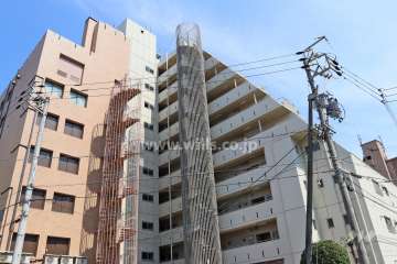 納屋橋マンションA棟の外観（北西側から）