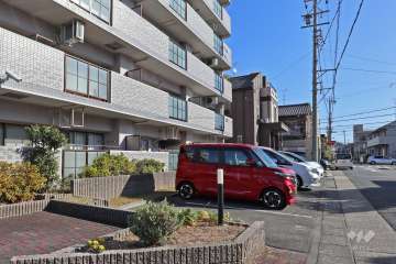 敷地内駐車場（屋外平面式）