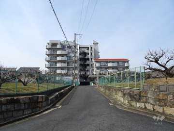 モンテベルデ豊津山手の遠景（東側から）