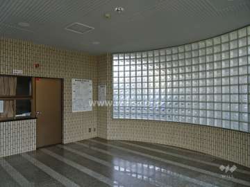 エントランスホール