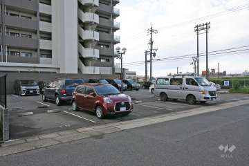 敷地内駐車場（屋外平面式）