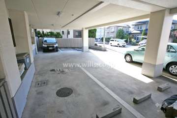 敷地内駐車場（屋内平面式）