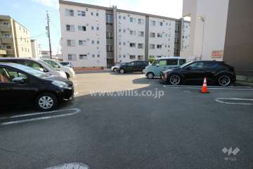 敷地内駐車場(屋外平面式)